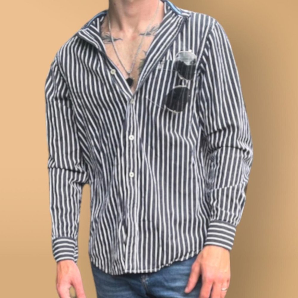 Y2K American Eagle RARE Vintage Fit Black and White Striped Button Down Shirt